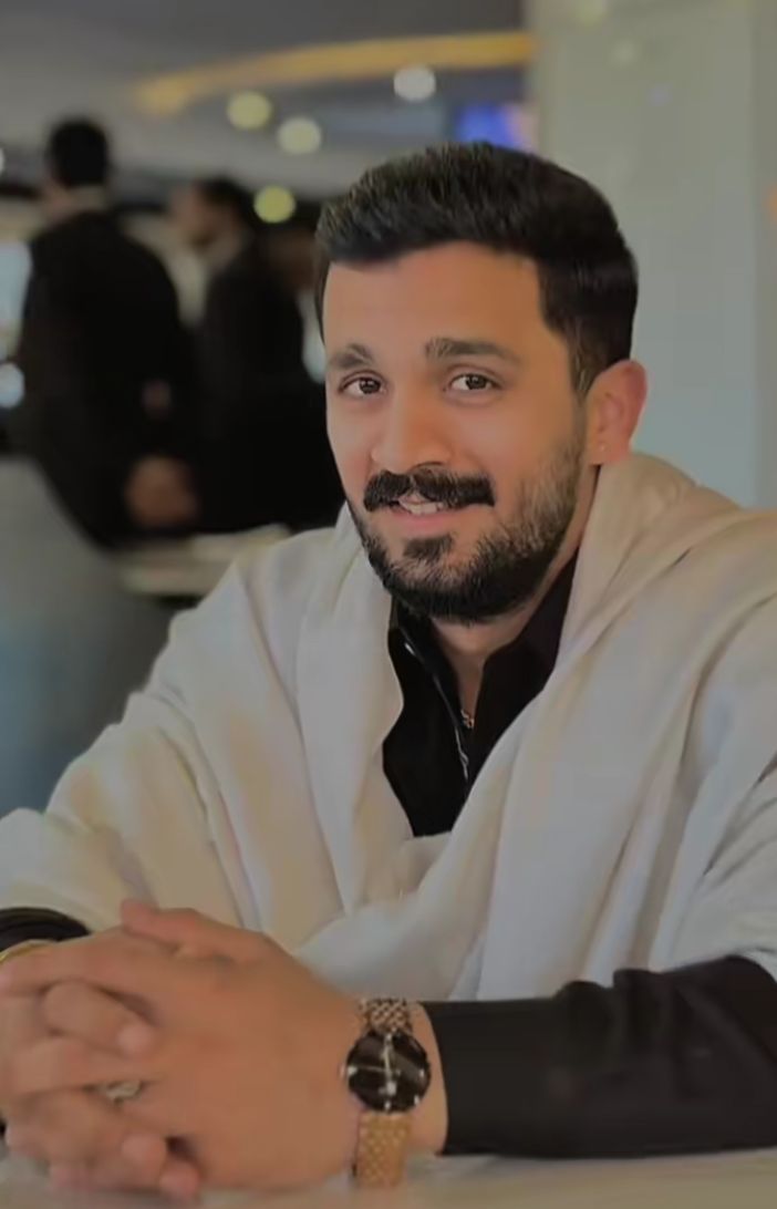 Sheraxii Tweets tweet media