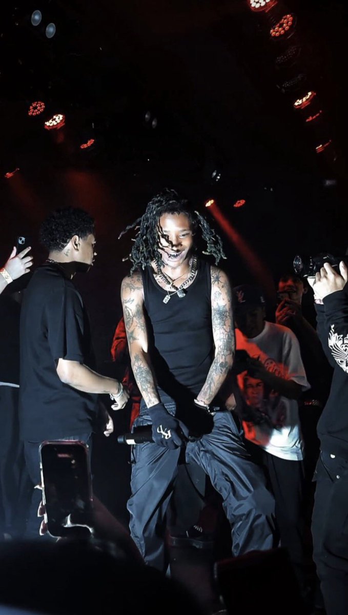 nine got so much aura