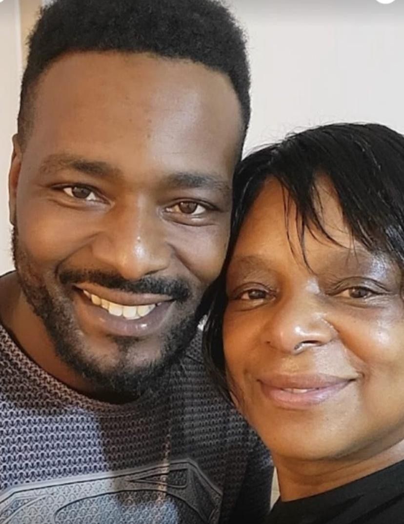 Brown and Mills Street Cast tweet media