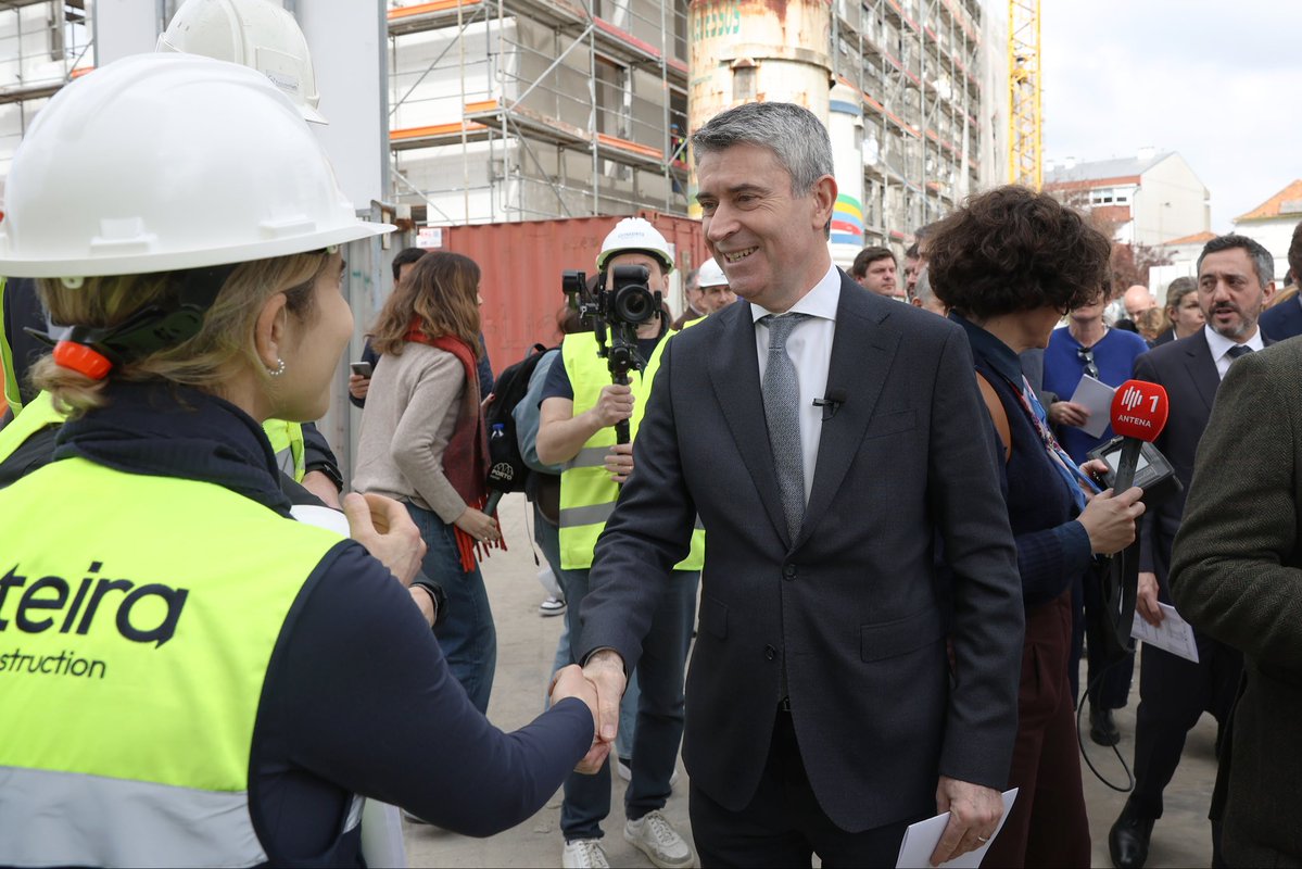 psocialista tweet media