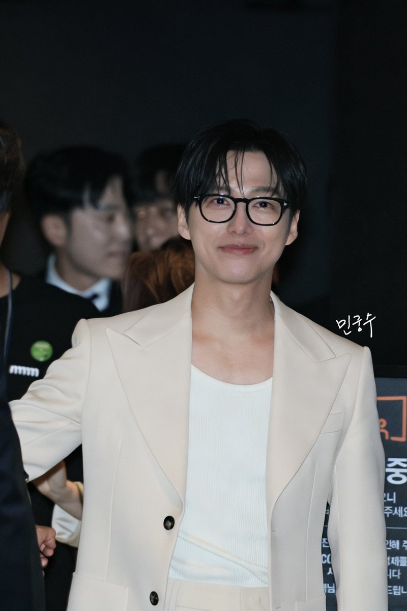 남궁민 0312생일 축하해🎂

영원히 좋아할 거고
당신의 모든 작품을 기다릴게요
🥰🥰🥰