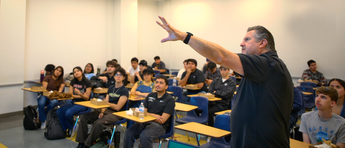 Exquadrum tweet media