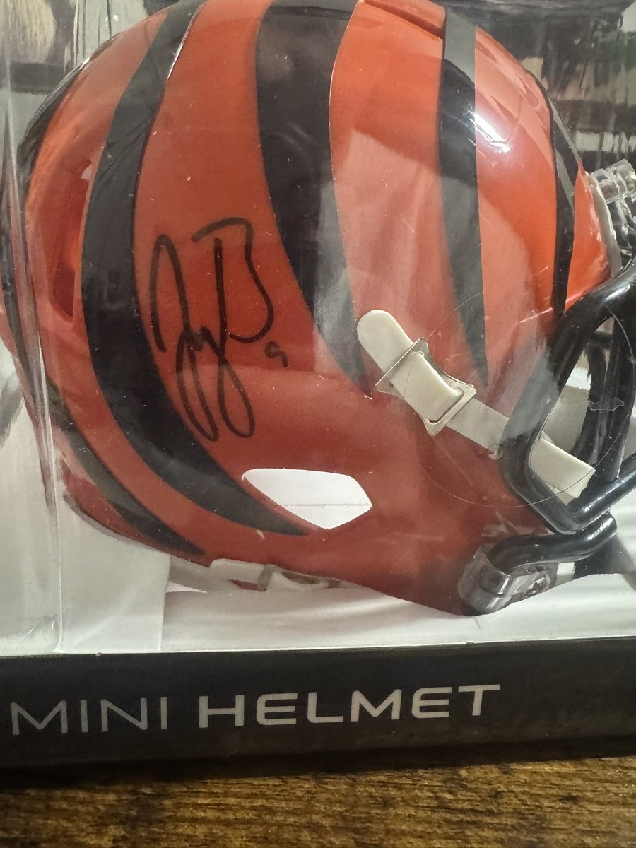 Brandon Scholtz tweet media