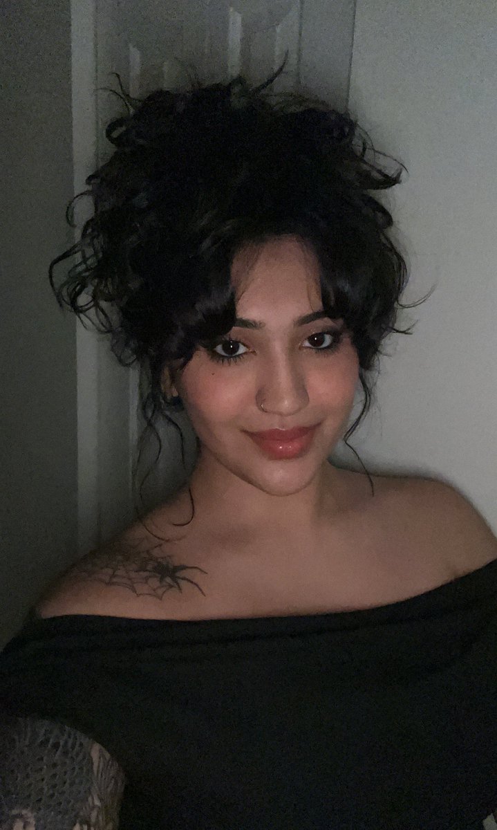 pyramid head apologist tweet media