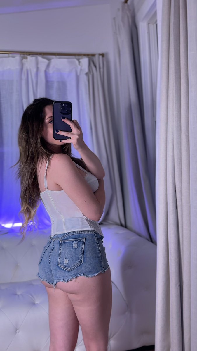 Nina Mae tweet media