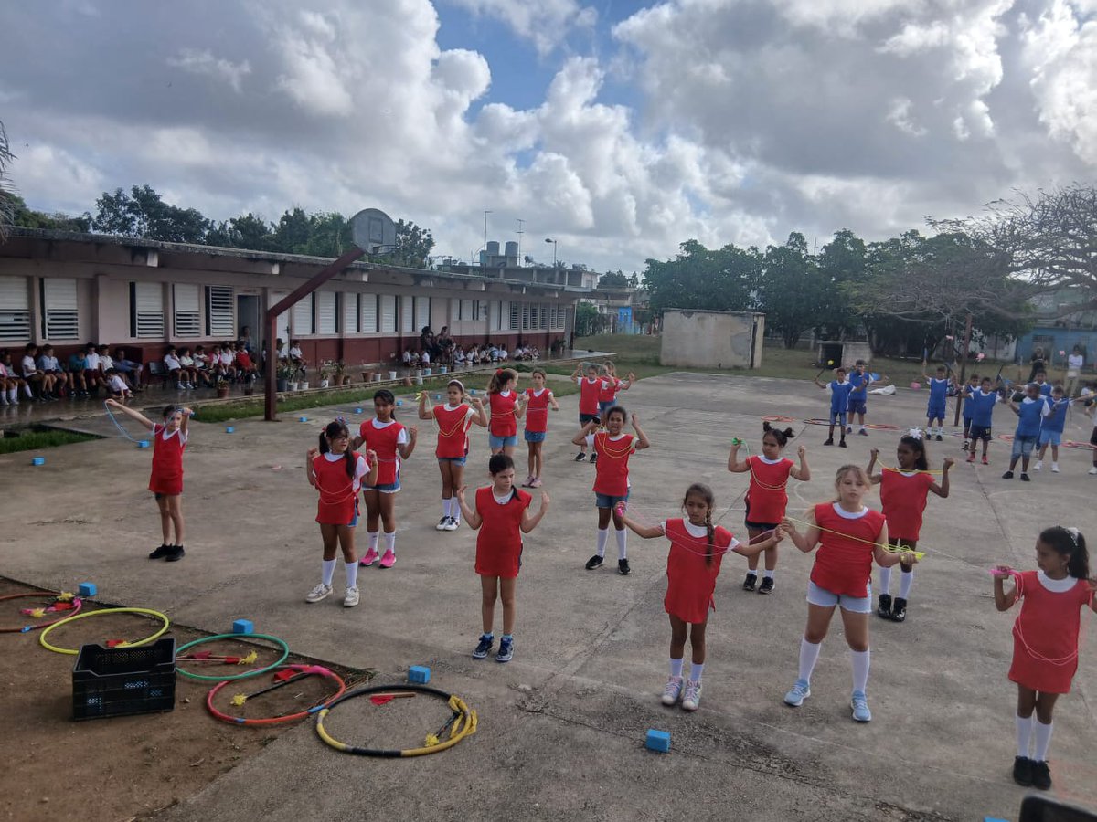 Festival de Composiciones Gimnásticas BASE en el nivel educativo primaria perteneciente a la demarcación del combinado deportivo#2 municipio Morón 
#InderCavFidelVive
