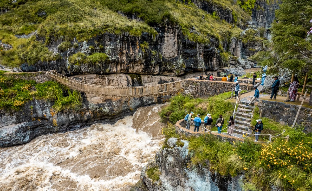 cuscojourneys's tweet image. 🌉✨ Visit Qeswachaca - The Living Inca Bridge ✨🌉
.
🌐 Website: cuscojourneys.com
🦙 Book Now: tinyurl.com/4fzupbfw
.
#Qeswachaca #IncaBridge #CuscoJourneys #discoverperu #exploreperu #cuscotours #perutravel #luxurytravel