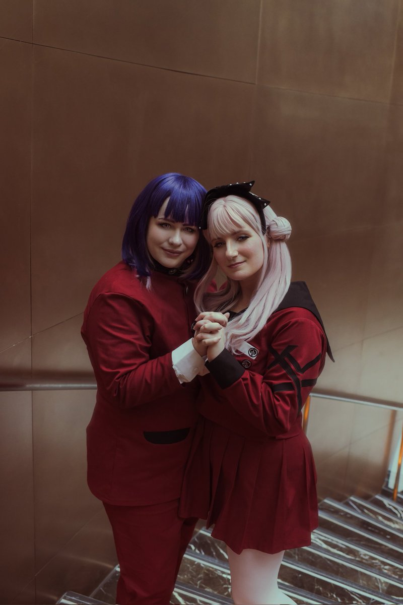 Mr. Tweets tweet media