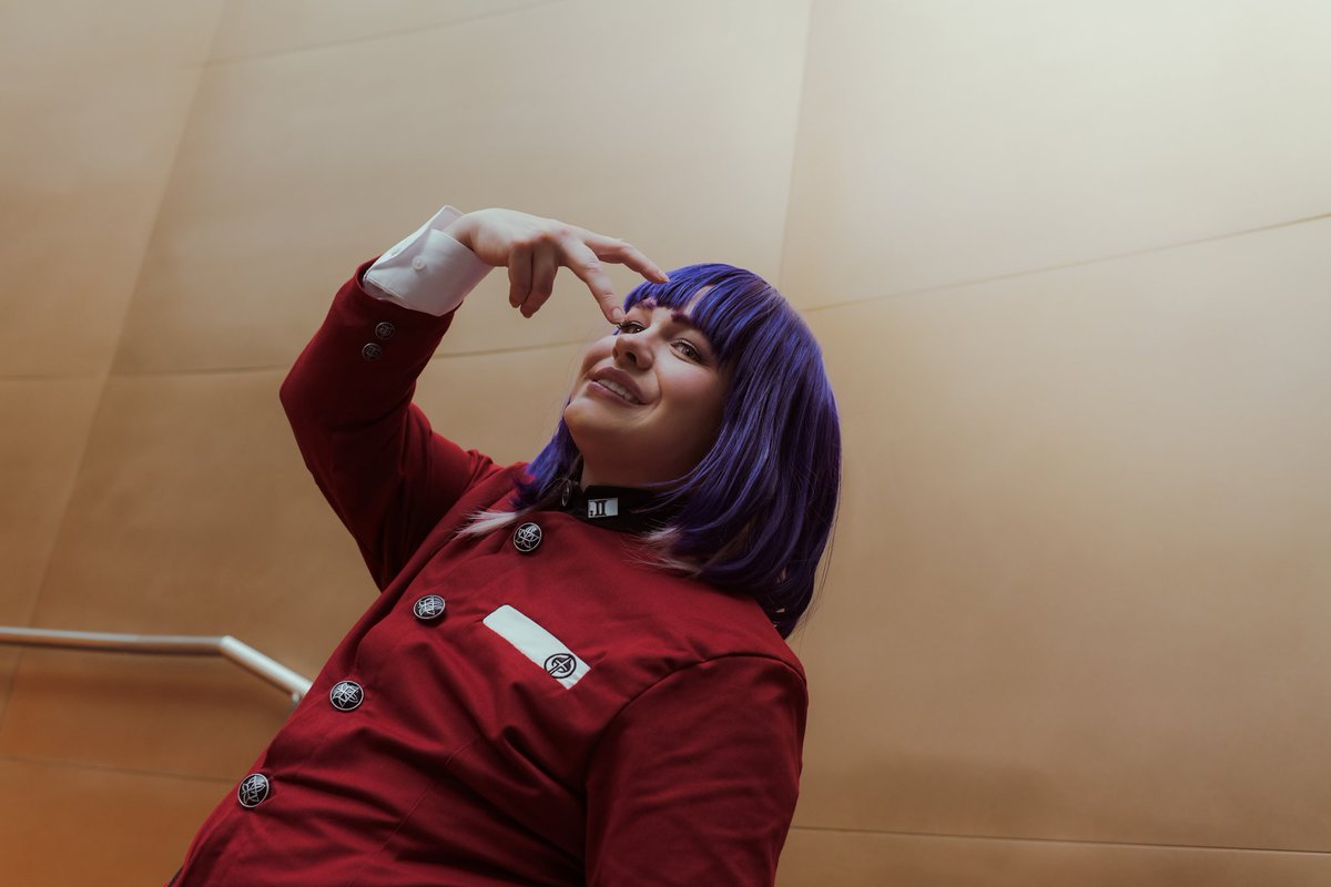 Mr. Tweets tweet media