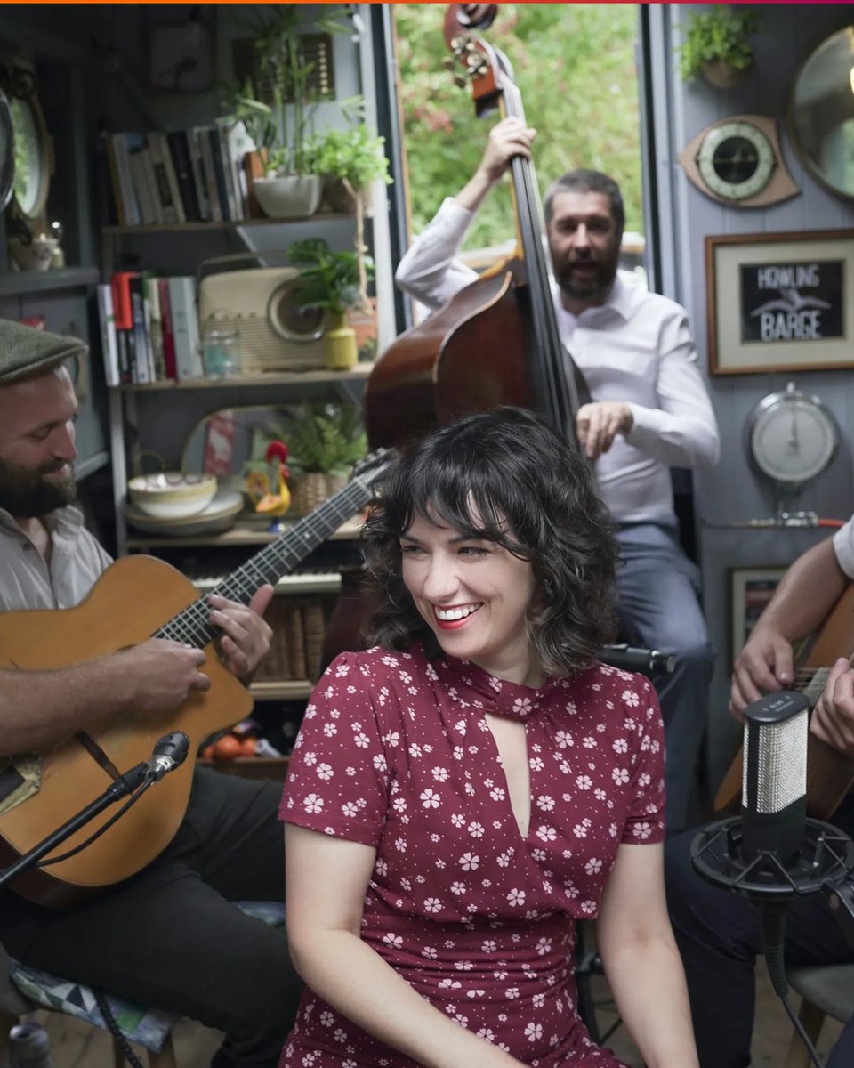 alivenetwork's tweet image. Planning a small wedding? 🎉 

Choose music that enhances the atmosphere! Jazz ensembles like Kemptown Manouche deliver stylish, relaxed vibes perfect for your celebration. 🎷

Explore the band here: alivenetwork.com/Kemptown-Manou… 

#IntimateWedding #SmallWedding #JazzBand