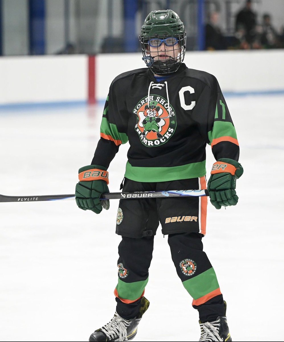 KellyJoNo's tweet photo. Year 2 complete. See ya for year 3 with the boys soon. 💚🧡💚☘️ #northshoreshamrocks https://t.co/W36GTLc4kY