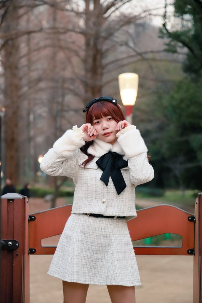 4010_UMI's tweet photo. 日没時間に公園で。

#ルミナ #りあ https://t.co/q1LRjy1ko8