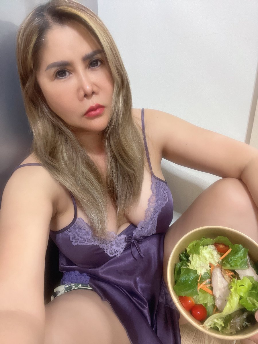 P อริช tweet media