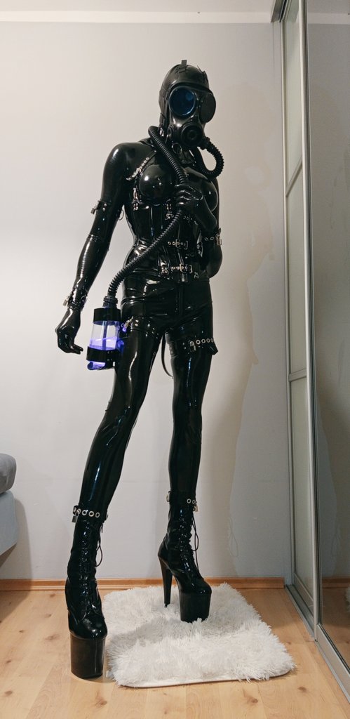 Rubbobject_Doll tweet media