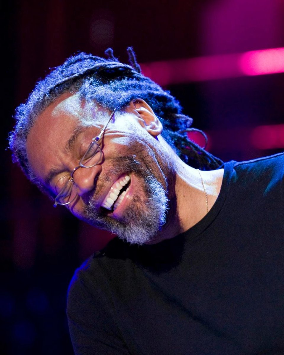 JAZZFM91's tweet image. "My pursuit of music has always been about freedom &amp;amp; joy.”

Celebrating the master of #vocal improvisation #BobbyMcFerrin  who turns 76 today! His legendary "Don't Worry, Be Happy" is the only #acapella song to reach No.1 on the US charts.

 #Birthday #Jazz #DiscoverMusic