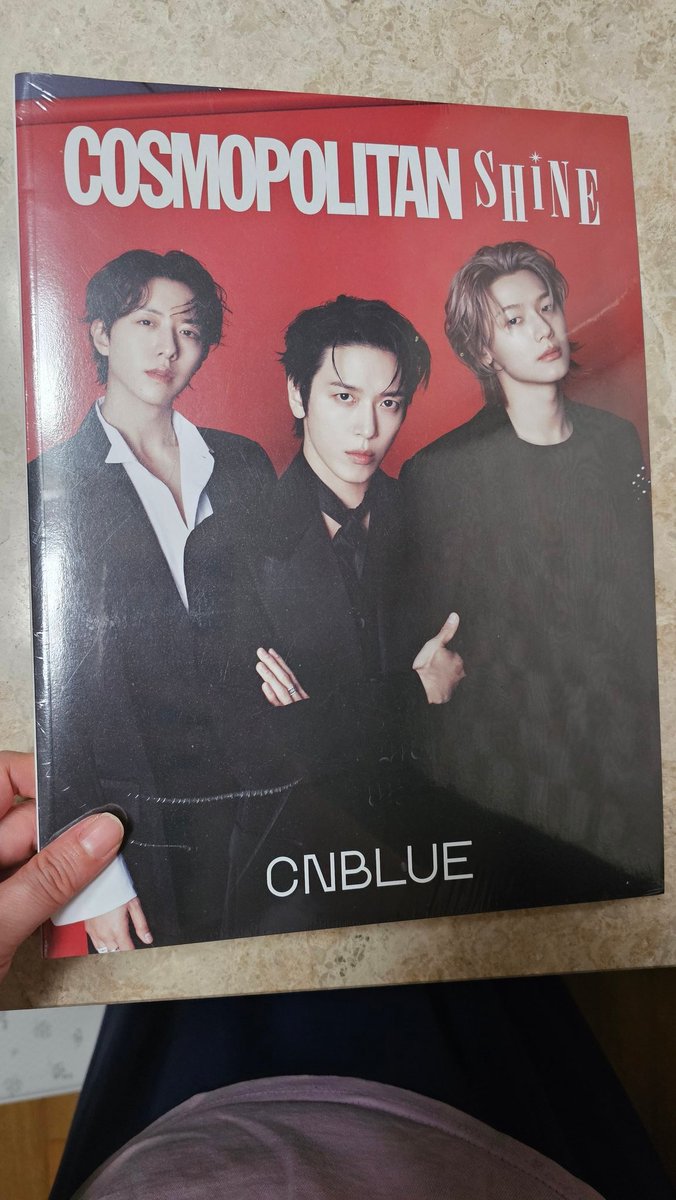 #COSMO_SHINE #코스모샤인X씨엔블루

더 살걸..하는 후회가 들지만 보기만해도 너무너무 예쁘다
이렇게 예뻐도 되나 ㅎㅎ