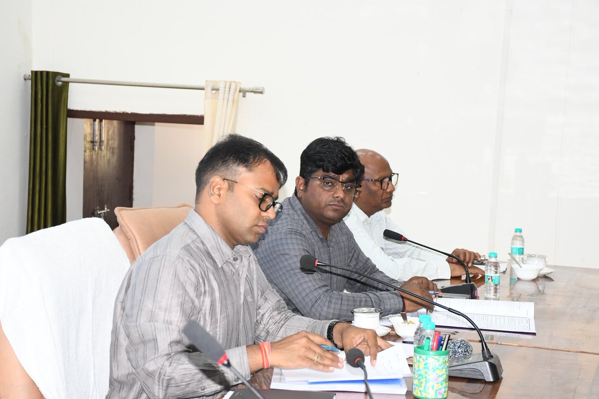 DM Firozabad tweet media