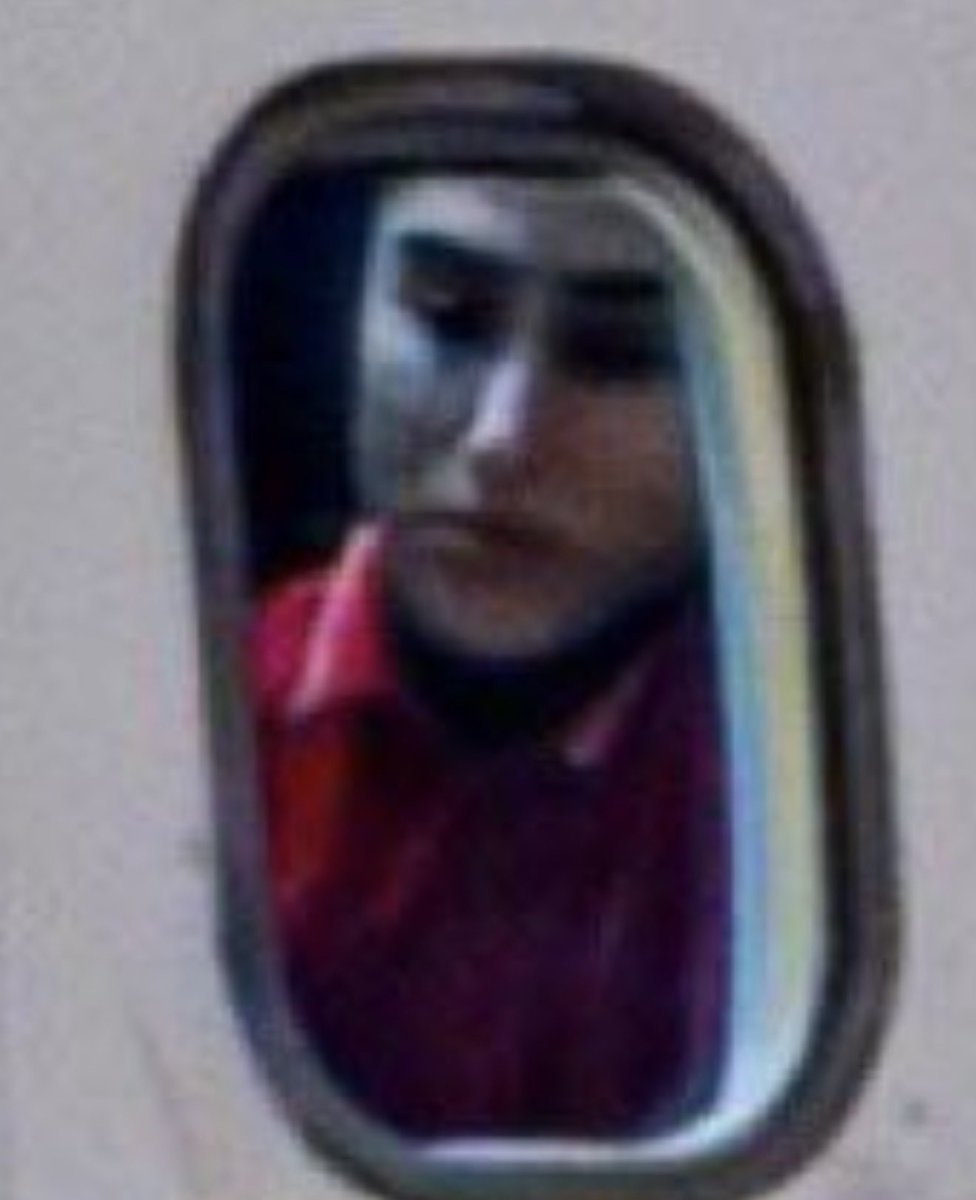 Jugadora Iraní sabiendo que de regreso a su casa la esperan las torturas y seguramente la pena de muerte, no sin antes ser violada para que su alma no entre al paraíso sino que vaya al infierno.
Y la izquierda observa silenciosa pero critica a Israel y a USA que están empecinados