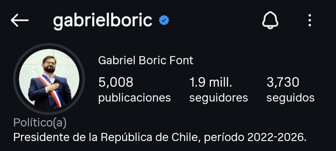 DanyNavarrete01's tweet photo. Lo guardo para el recuerdo:
"Presidente de la República de Chile"

#CambioDeMando
#GraciasGabrielBoric https://t.co/9IamiKX1bO