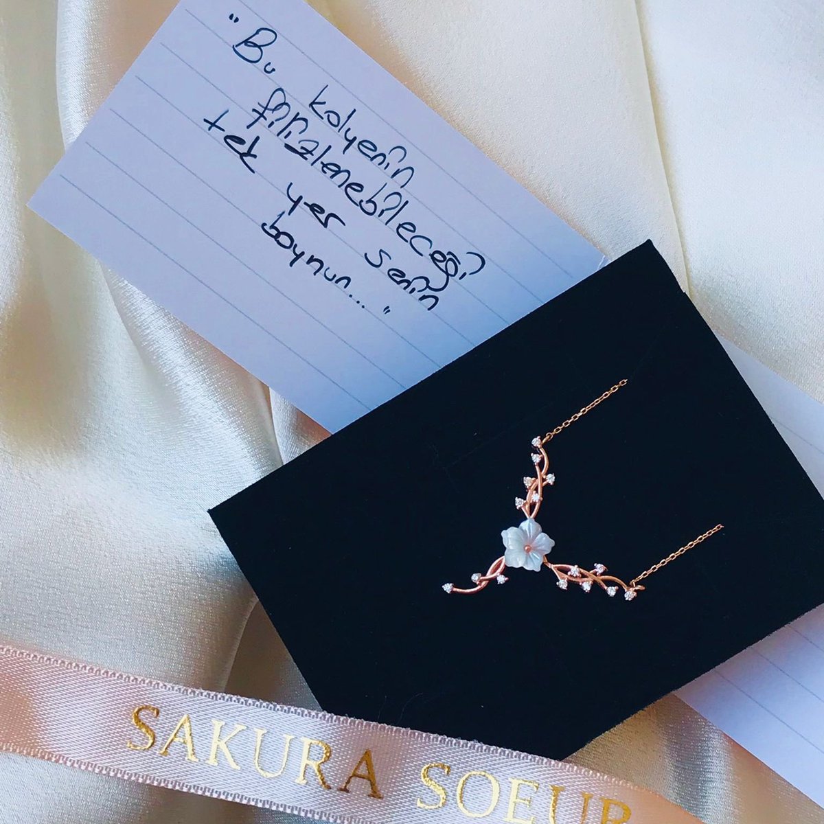 S A K U R A tweet media