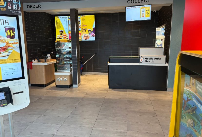 Andrew King tweet media