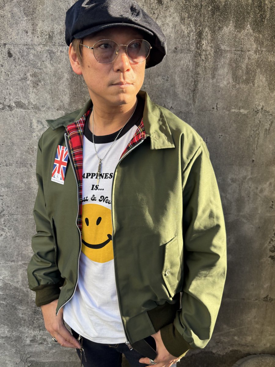 NEVERTRUST tweet media