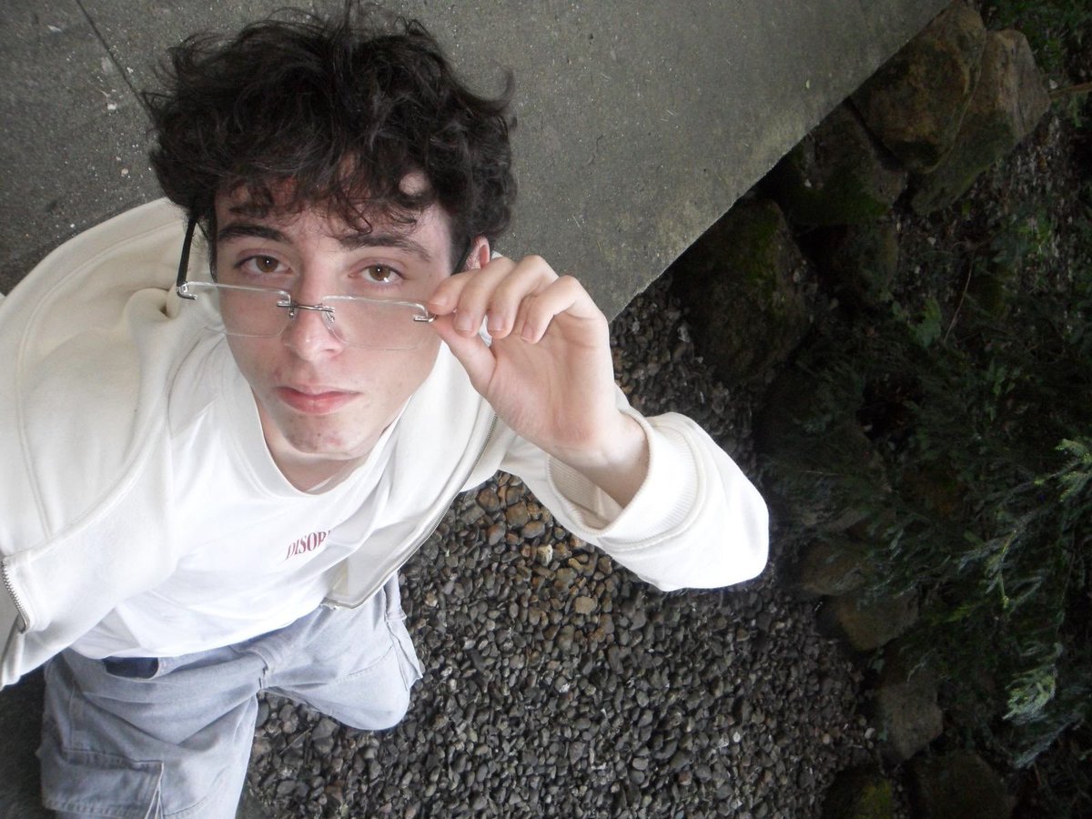 Gogo ✰ tweet media