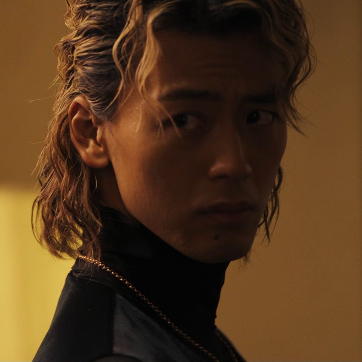 bobbyaintdead truther™ (@bairaagix) on Twitter photo 