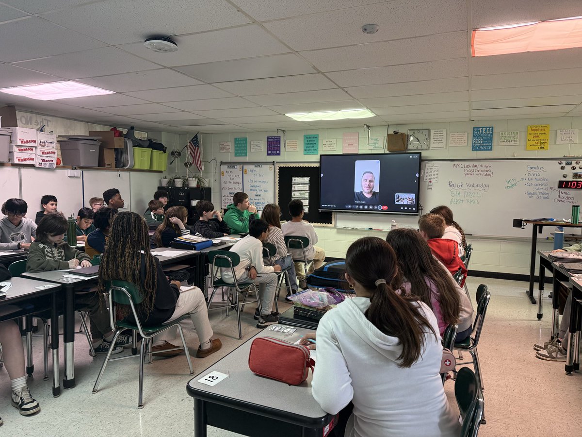 CMS_MrGordon's tweet photo. Thank you, Ben Albright, from @iHeartRadio for speaking to our students today for Real Life Wednesday! @AllbrightNFL @LCaseCMS #RLW https://t.co/nnoszbkr1o