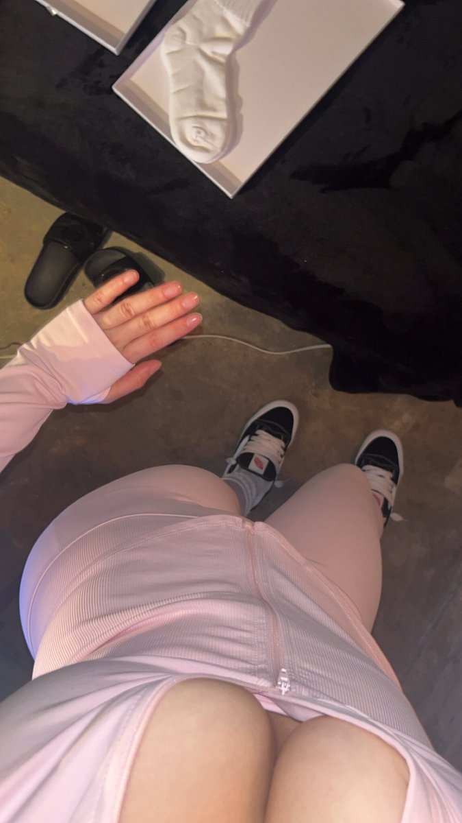 prttykllhr's tweet photo. ik they don’t like to see me coming lol https://t.co/BvzcNvMAVg