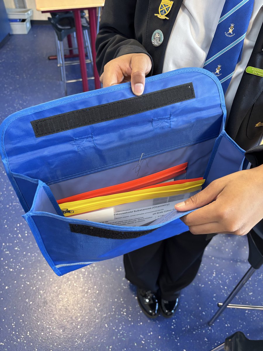 Miss Burrell tweet media