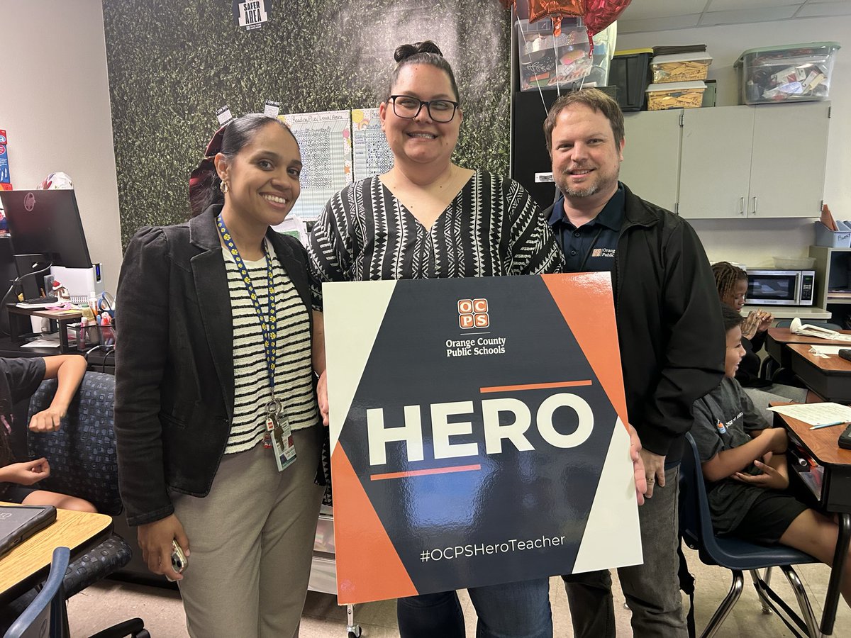 OCPS_R2Succeed's tweet photo. Celebrating Mrs. Sumner, the definition of an #OCPSHeroTeacher 🏆She goes above & beyond for her students & her team. She leads with heart and flexibility. Her use of science text in ELA strengthens comprehension & boosts PMA success! #impactcdl @Lovell_Elem https://t.co/uvDZvAZUrN