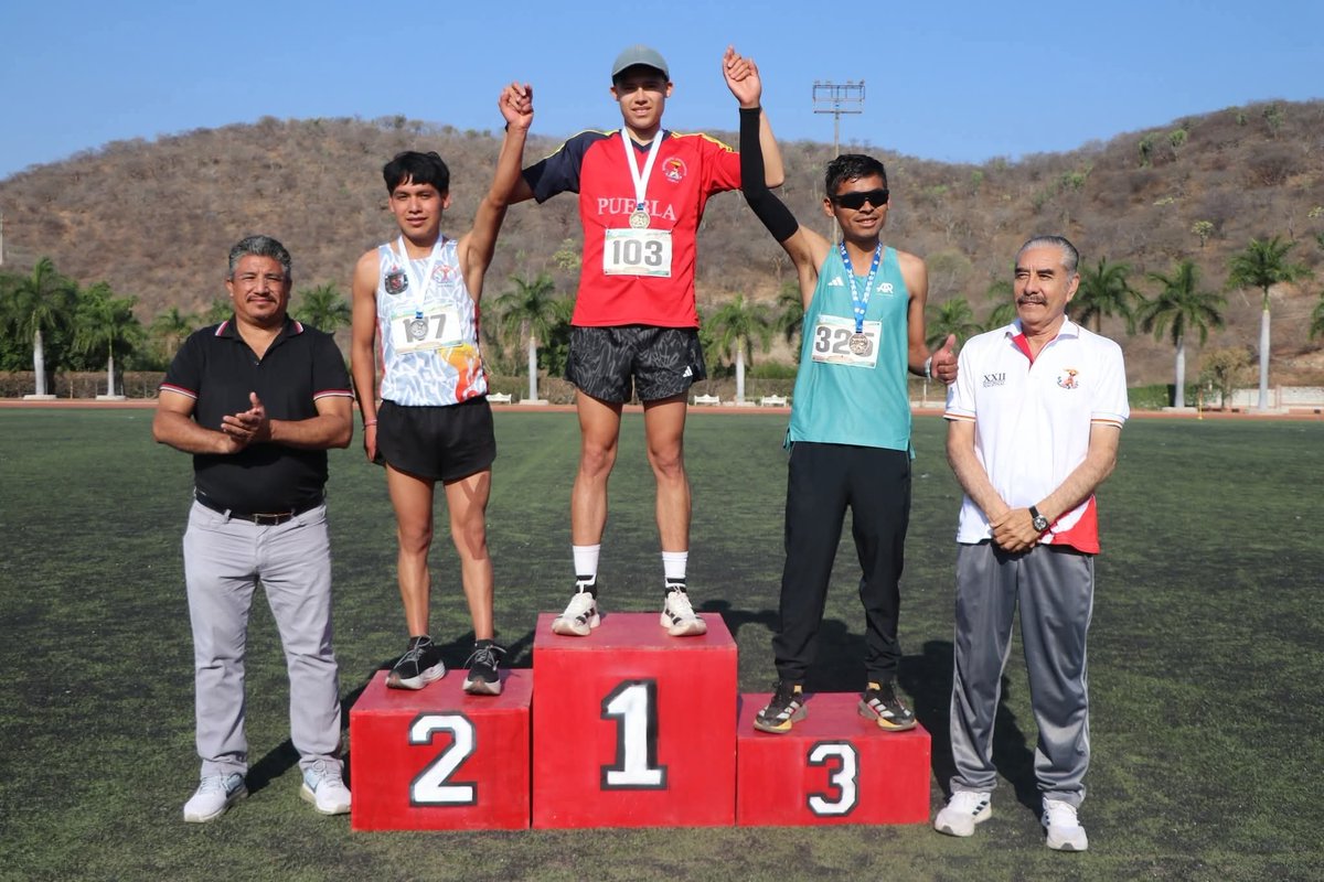 🏃‍♂️🏃‍♀️ Así se vivió el Medio Maratón de 21 km en la XXII Espartaqueada Nacional Deportiva.

📸 Te compartimos algunos momentos y a los ganadores de esta emocionante competencia. ¡Felicidades a todos los participantes! 🏅🔥