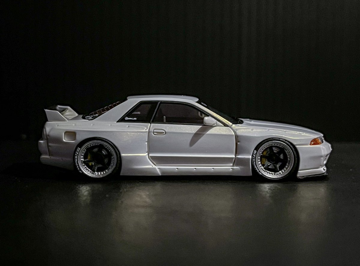 StreetScale_64's tweet photo. New arrival🔥

404ERROR 1/64
Nissan Skyline GT-R R32
Rocket Bunny Pearl White 🤍

Limited 199 pcs
No.096 / 199

初投稿です！よろしく✨️

#R32  
#GTR  
#Skyline  
#RocketBunny  
#diecast  
#164scale  
#JDM  
#ミニカー好きな人と繋がりたい https://t.co/C2ohMTWknL
