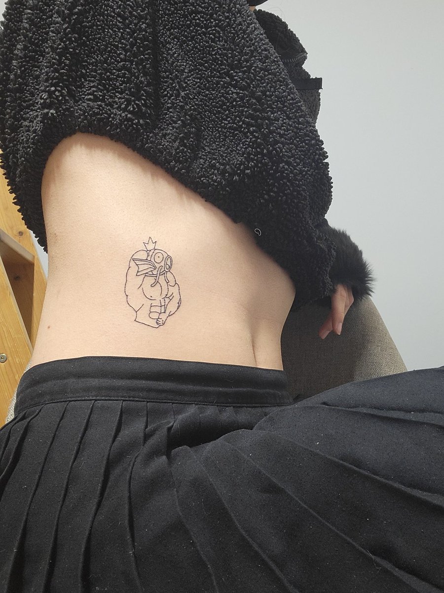 ClemTheFemboy's tweet photo. Best or worst idea I ever got? https://t.co/YLE3J1Oq38