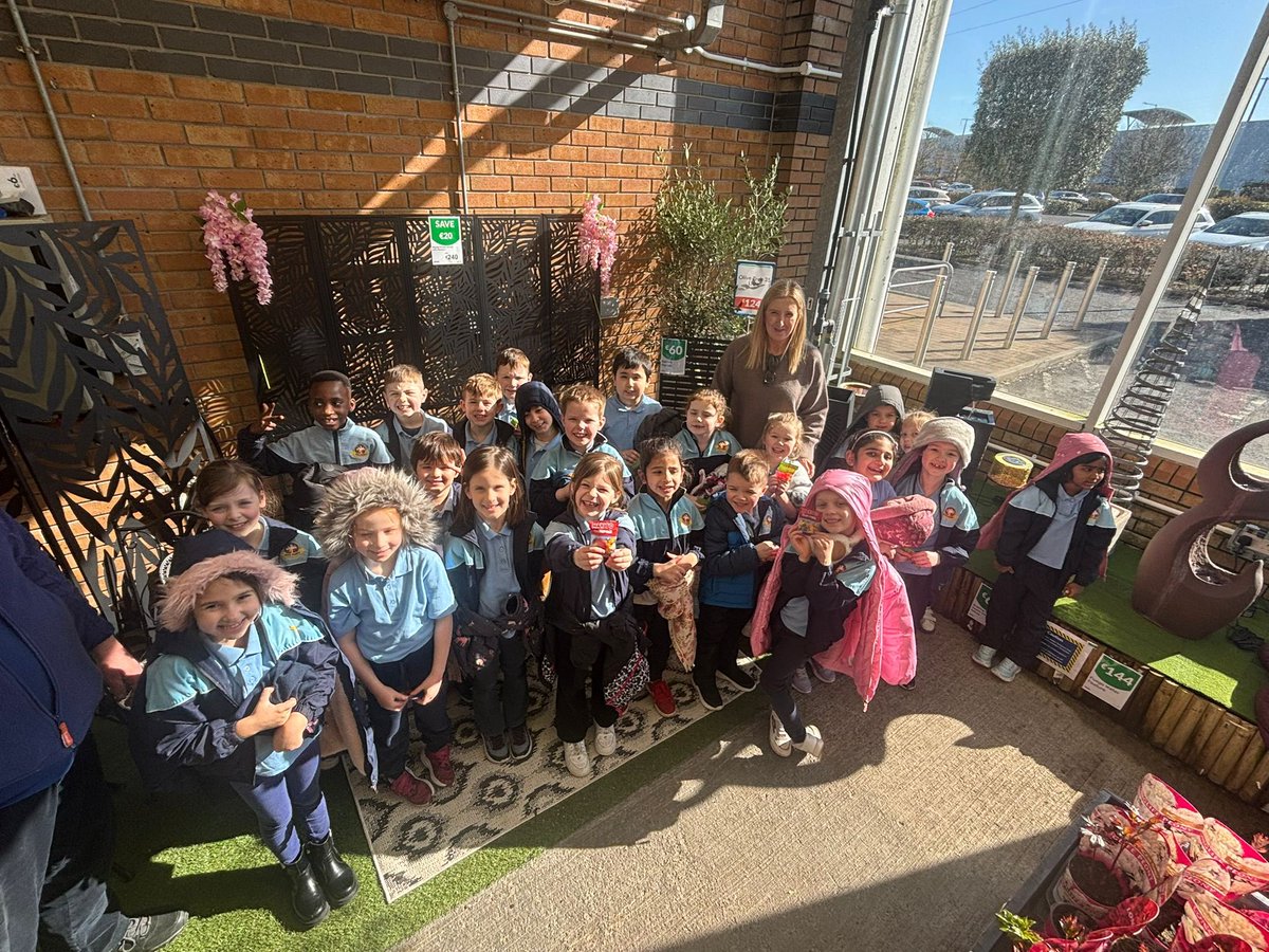 Holy Family Junior School tweet media