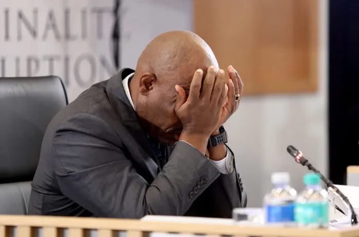 Umlingiswa osemqoka tweet media