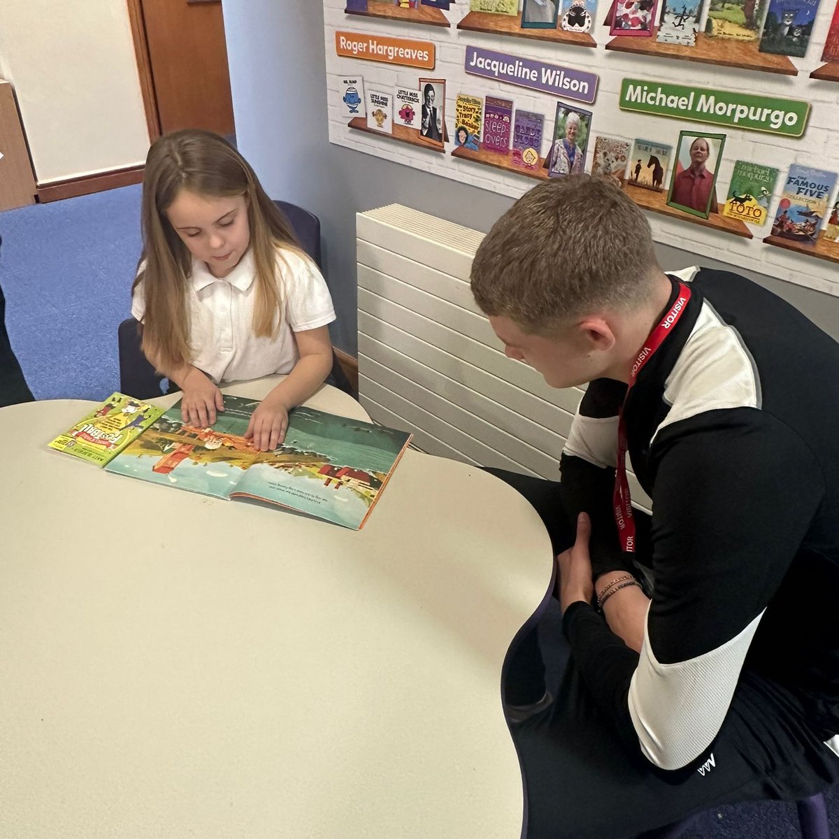 officialgtfc's tweet photo. 📚 Grimsby Town Foundation celebrated World Book Day by delivering over 1,500 free books to local schools through the Premier League Primary Stars programme, with help from Mighty Mariner and first-team players Cameron Gardner and Maldini Kacurri.

#GTFC