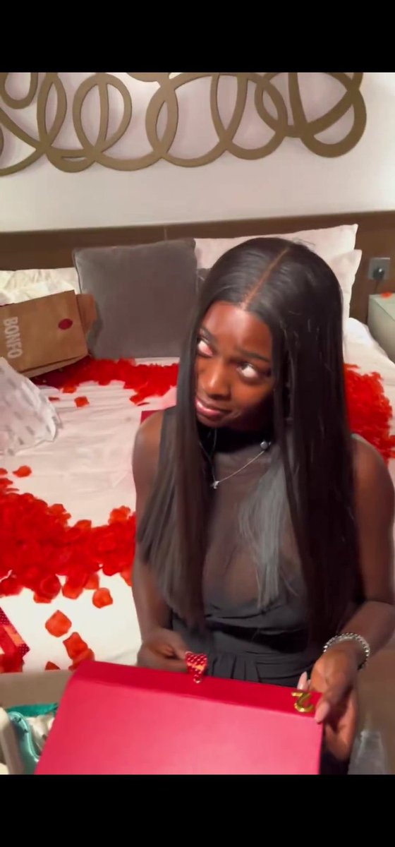 'Tomiwa$$ tweet media