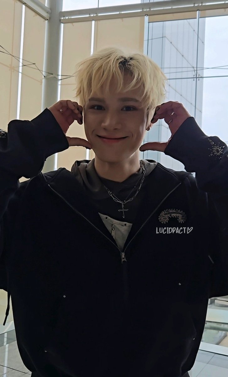 JaychangArgfan's tweet photo. 260311 𝗦𝗵𝗼𝘄 𝗖𝗵𝗮𝗺𝗽𝗶𝗼𝗻 🏆
#JayChang 💛📸
#쇼챔피언 #FEEL
#제이창 #ジェイチャン #Show_Champion #ONEPACT #BDU
📸©️ @toffee_38 @jay_m_sunlight @lucidpact @sowerl99 https://t.co/7KxvMdKnbT