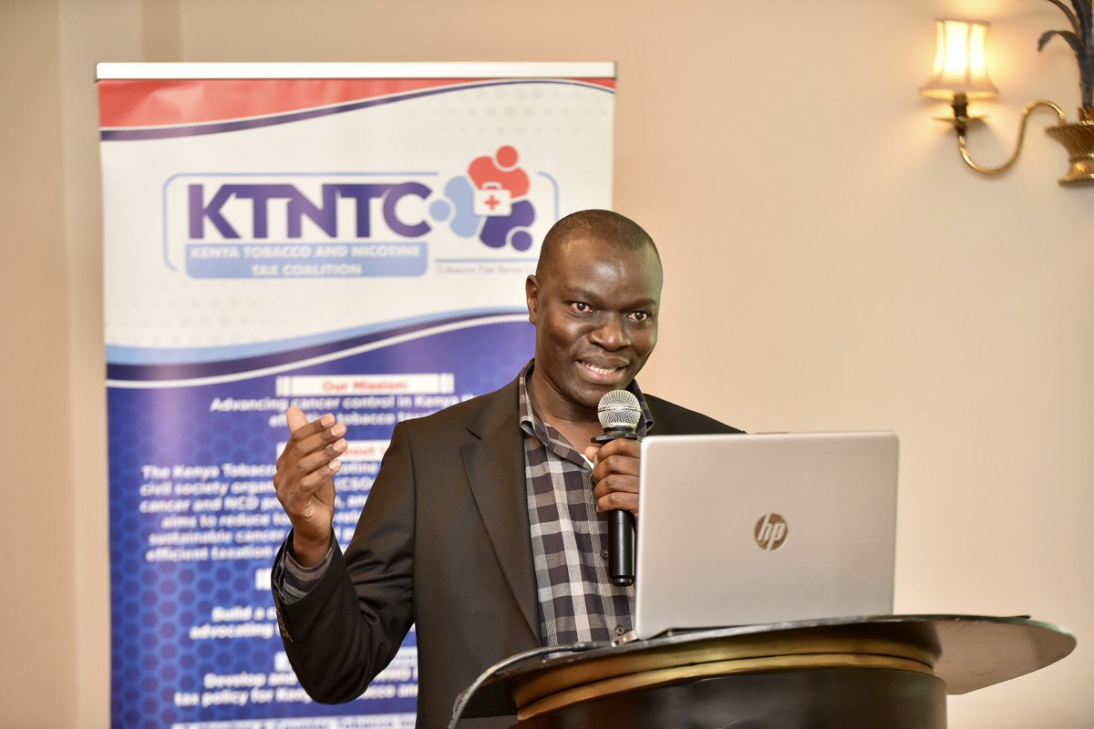 martha kombe◢◤ tweet media