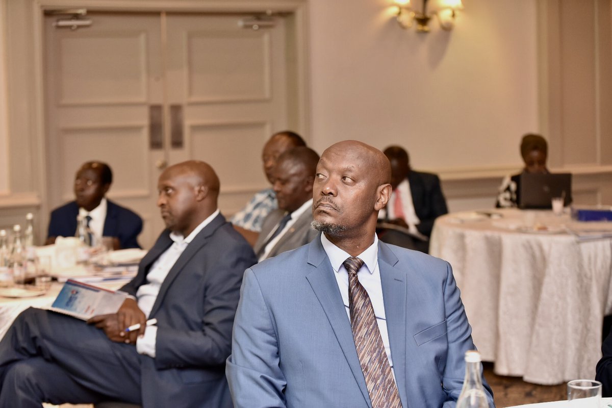 martha kombe◢◤ tweet media