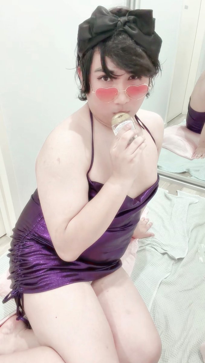 PrincessCowFran's tweet photo. Si me miras con esos ojos me pongo como una perrita en celo 🥵❤️🔥❤️
#femboy #trapito #trans #missy #thighs #stocking #nylon #bdsm #ballgag #bondage #femboysissy #waifu #lgtb #femboyfriday #transgirl #sissyslut #sissyboy #transgender #nonbinary #fetish #summisive #cowgirl #cow https://t.co/F4LzfbmOm9