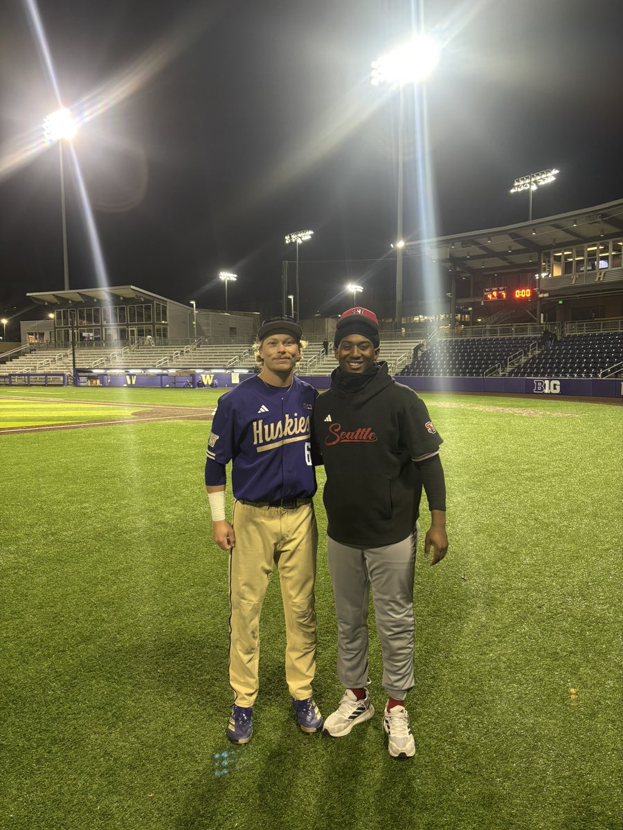 John Berumen™ tweet media