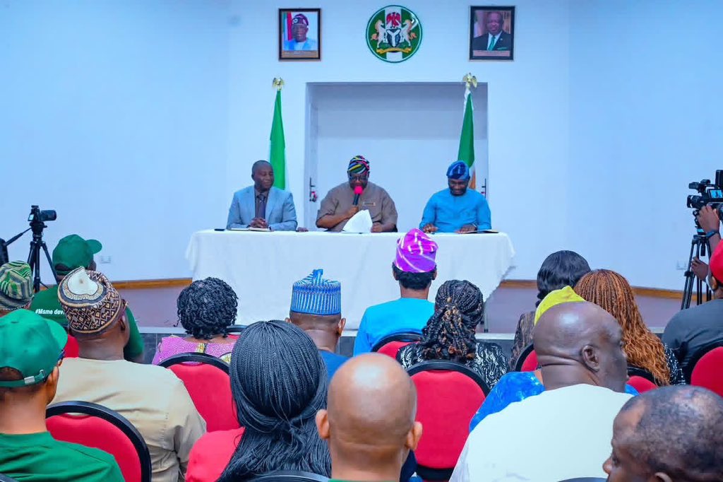 SamirMuham23192's tweet photo. GOVERNOR MUTFWANG SIGNS N4BN MoU WITH BANK OF INDUSTRY TO BOOST MSMEs AND STRENGTHEN LIVELIHOODS IN PLATEAU 

In a strategic move to lift citizens out of poverty and stimulate economic growth, the Governor of Plateau State, His Excellency, Barr. Caleb Manasseh Mutfwang, has signed a Memorandum of Understanding (MoU) with the Bank of Industry (BOI) to establish a ₦4 billion matching fund, aimed at strengthening Micro, Small and Medium Enterprises (MSMEs) across the state.

The agreement, signed at the Old Government House, Rayfield in Jos, provides for a joint contribution of ₦2 billion each by the Plateau State Government and BOI. The fund is designed to provide affordable financing to small businesses and stimulate economic activities across the 17 Local Government Areas of the state.

Signing on behalf of the state government, Governor Mutfwang described the initiative as a targeted intervention to expand livelihood opportunities, promote enterprise development, and reduce poverty, particularly among women and youths.

“This is a significant milestone in our efforts to build a resilient and inclusive economy that aligns with the vision of Mr. President to grow Nigeria into a one-trillion-dollar economy,” the governor said, referencing the economic agenda of Bola Ahmed Tinubu.

“Plateau State has significant potential and will continue to contribute meaningfully to the growth and development of the national economy.”
Governor Mutfwang explained that the fund would provide affordable financing for equipment acquisition and working capital, enabling businesses to expand operations, create jobs, and strengthen local value chains.

He added that the initiative would serve as seed capital capable of generating sustainable economic returns and driving entrepreneurship across the state.

“We want to increase Plateau State’s contribution to the national GDP, and the most effective way to achieve this is by stimulating business growth,” he stated.

“We will identify innovative and enterprising businesses across the state, with particular focus on women and young people, ensuring that no part of Plateau is left behind.”

Speaking during the signing ceremony, the Managing Director of the Bank of Industry, Olasupo Olusi, commended the governor for what he described as a visionary initiative aimed at empowering entrepreneurs and fostering sustainable economic development.

Olusi explained that the partnership would not only provide funding but also offer training and capacity-building programmes for beneficiaries through accredited Entrepreneurship Development Centres, ensuring that MSMEs are equipped with the necessary skills to grow and remain competitive.

According to him, the BOI–PLSG Matching Fund is designed to expand access to affordable, long-term financing for MSMEs operating across Plateau State.

He further highlighted key features of the fund, noting that it will:
Provide single-digit interest rate financing to eligible businesses
Support both equipment acquisition and working capital needs
Offer a maximum loan of ₦100 million per beneficiary; Provide a loan tenor of up to five years, include a moratorium period of up to 12 months after disbursement.

Mr. Olusi added that the collaboration between BOI and the Plateau State Government will strengthen the state’s business environment, stimulate job creation, deepen local value chains, and unlock sustainable growth opportunities for MSMEs across the state.

Gyang Bere
Director of Press and Public Affairs
to the Executive Governor of Plateau State
March 11, 2026