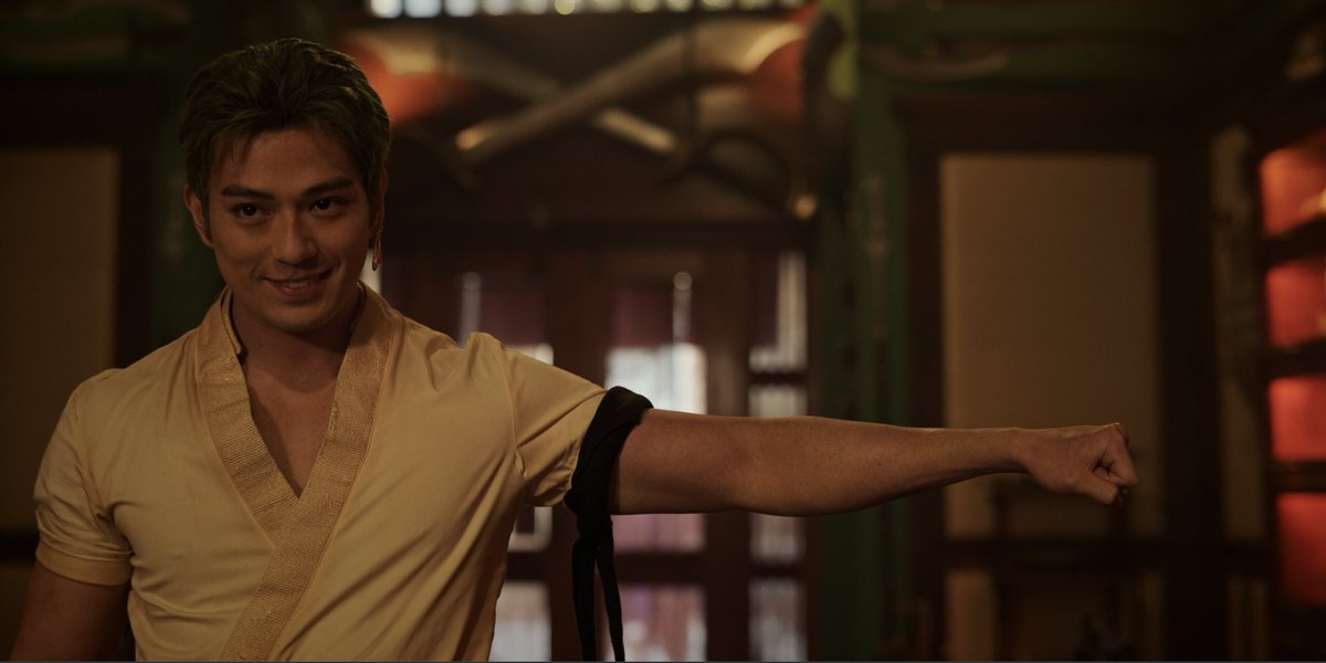 rue 𖤐 tweet media