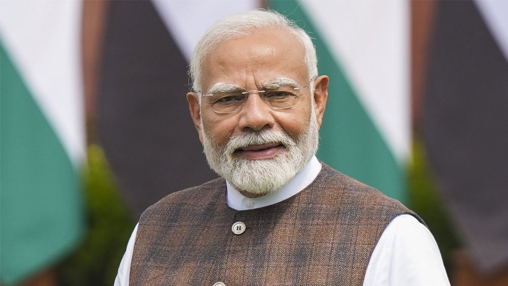 DrSuriya_'s tweet photo. இந்தியாவின் மிக மோசமான பிரதமர் நரேந்திர மோடி.

இதற்கு நீங்கள் ஒத்துக்கொண்டால் இந்த பதிவுக்கு Like &amp; RT செய்யுங்கள். 👍 https://t.co/gcpyCW25yr