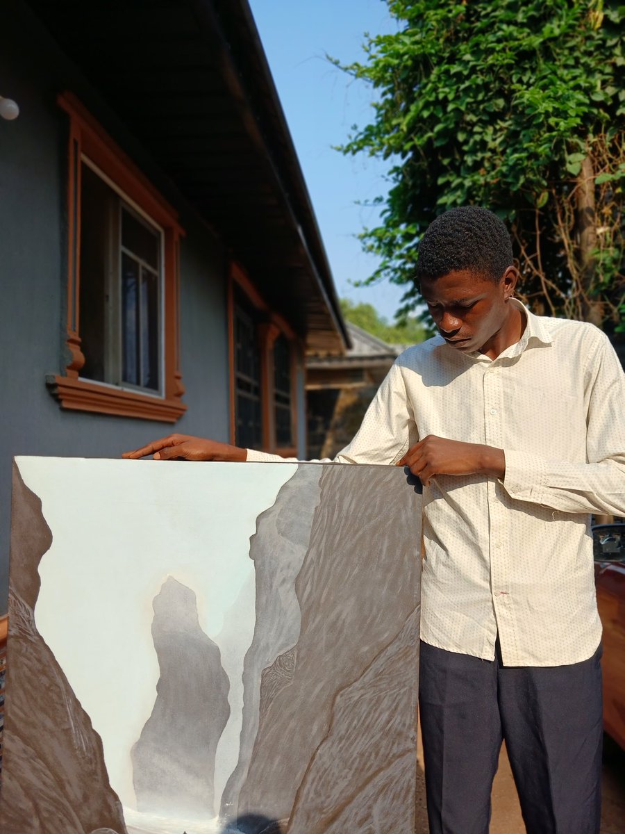 _dynastygallery's tweet photo. Hi, I'm a Nigerian artist who is also a Civil Engineer, I work with pencils, acrylics and buildings https://t.co/NtCBhTP8vC