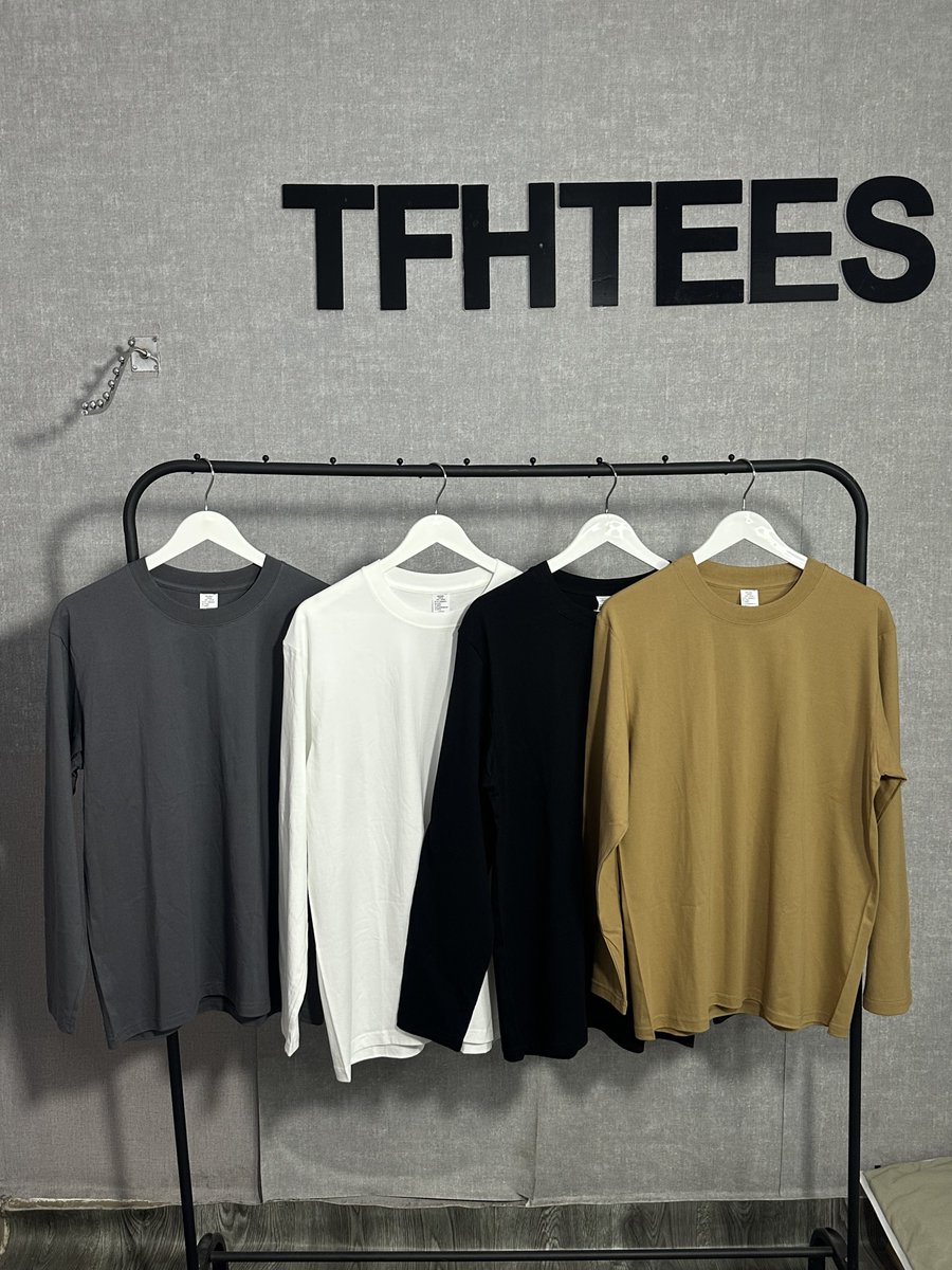 Tfh_tees's tweet photo. Introducing our premium collection of thick plain tees and plain long sleeve.
ποΈ Shop now and elevate your wardrobe effortlesslyπ€
Prices:
β’ Thick Plain Tees-9500
β’ Long Sleeve Plain Tee-10500/11000
π Osogbo (Nationwide Delivery Available)
#tfhtees https://t.co/VPI11b4077