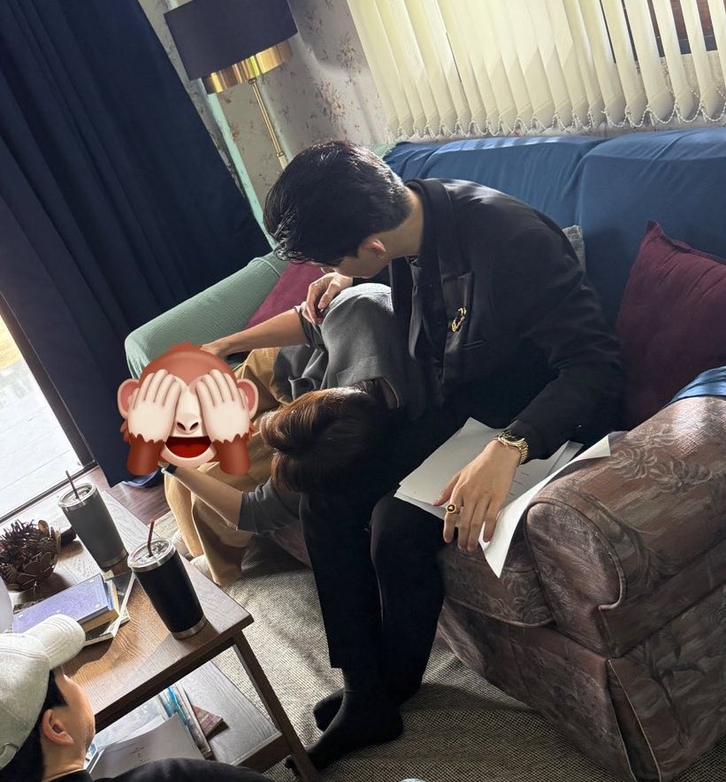 they are so clingy IM SICK